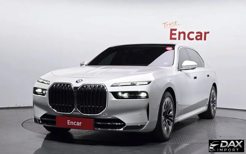 BMW 7-Series 740i sDrive Design Pure Excellence
