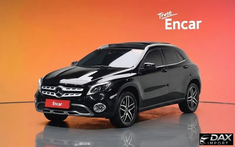 Mercedes-Benz GLA-Class GLA220