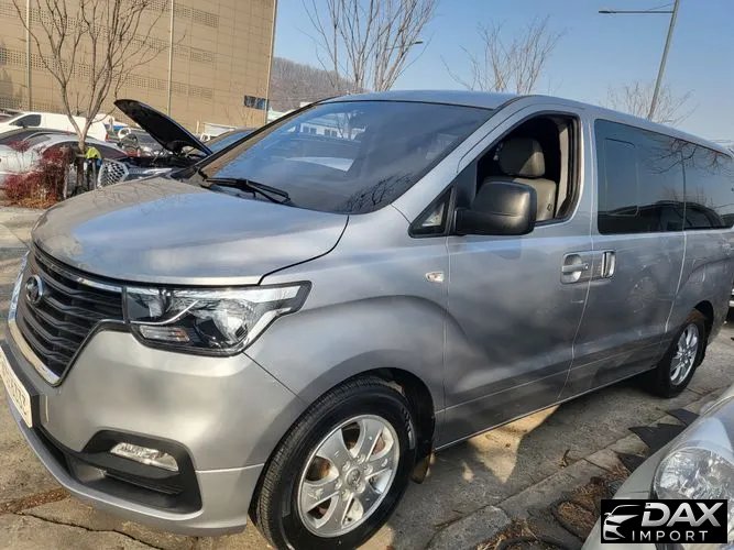 Hyundai Starex Wagon 12-Seater