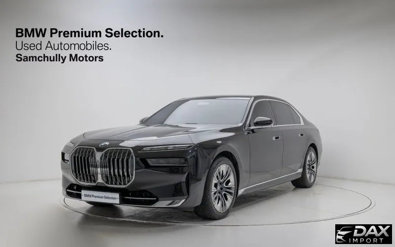 BMW 7-Series 740i sDrive Design Pure Excellence