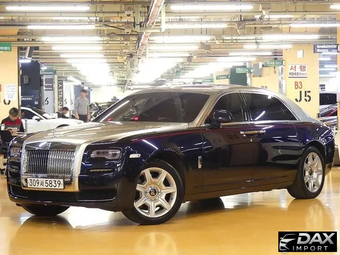 Rolls-Royce Ghost 6.6 EWB V12