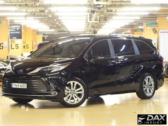 Toyota Sienna 2.5 Hybrid 2WD