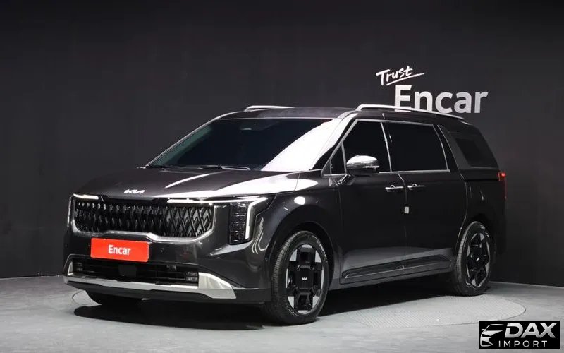 Kia Canival 7-Seater Outdoor
