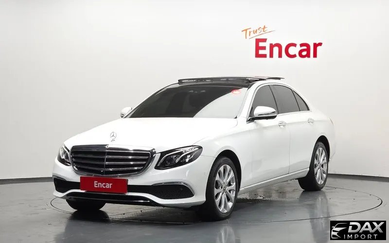 Mercedes-Benz E-Class E300 4MATIC Exclusive