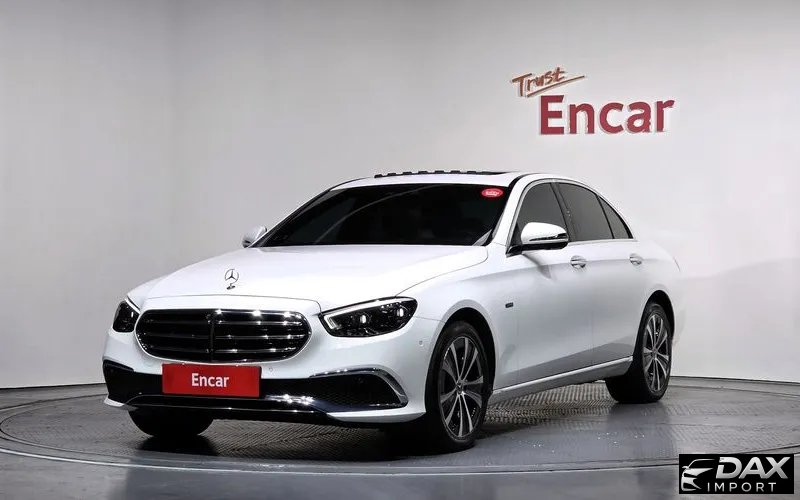 Mercedes-Benz E-Class E300e 4MATIC Exclusive
