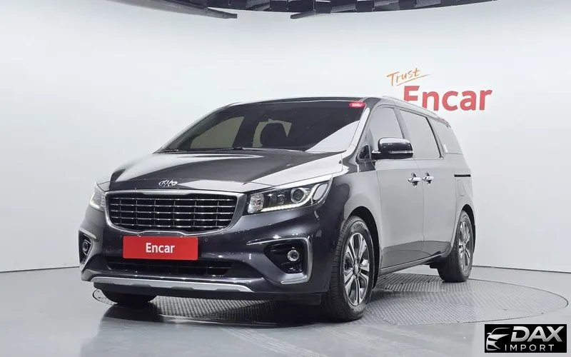 Kia Canival 9-Seater Luxury