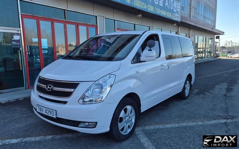 Hyundai Starex 4WD 12-Seater Wagon
