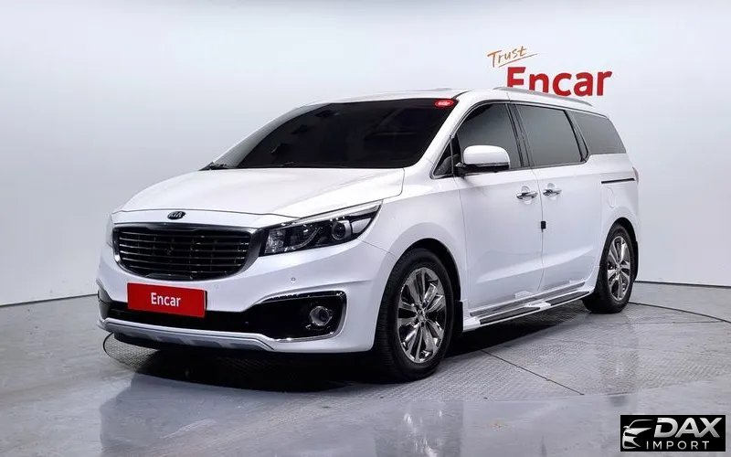 Kia Canival Gasoline 7-seater Limousine