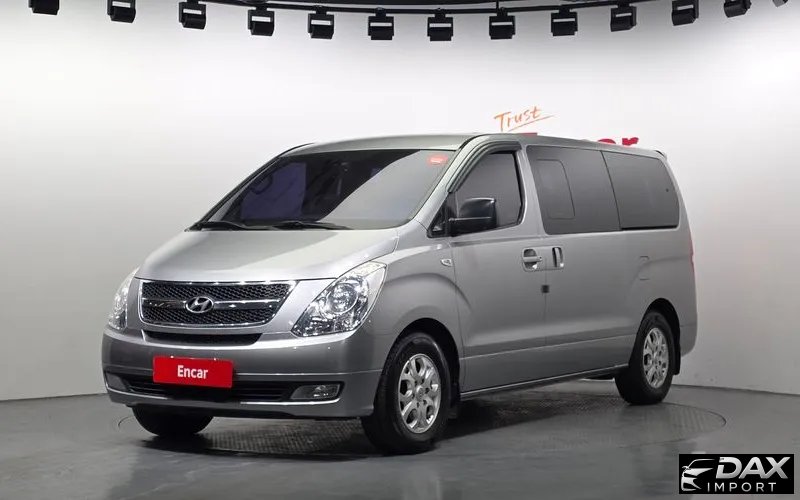 Hyundai Starex 12-Seater Wagon