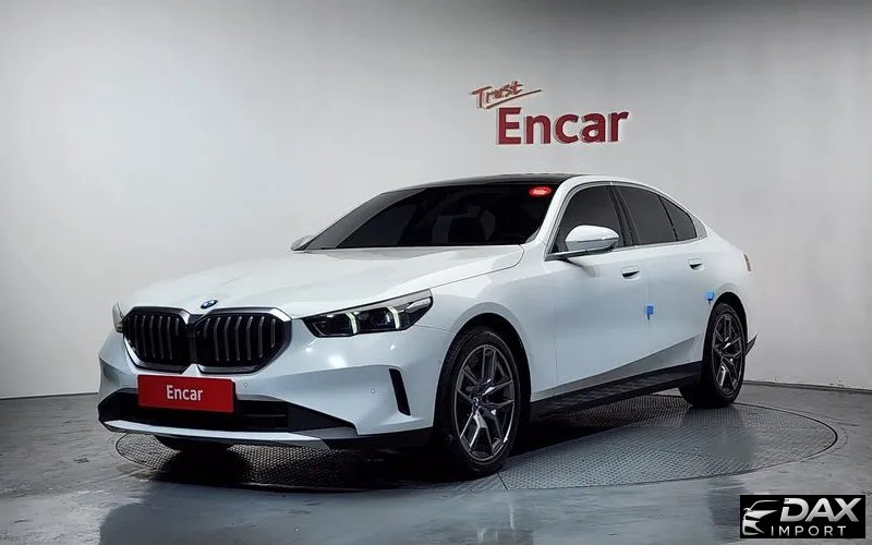 BMW 5-Series 520i