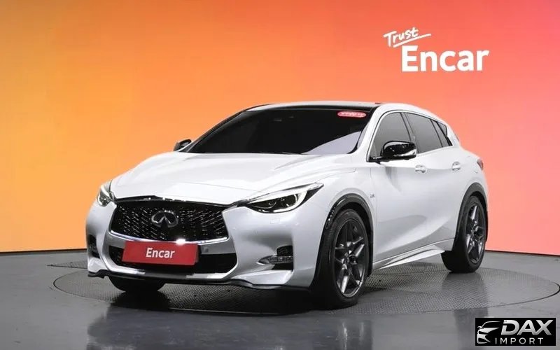 Infiniti Q30 2.0 Exclusive