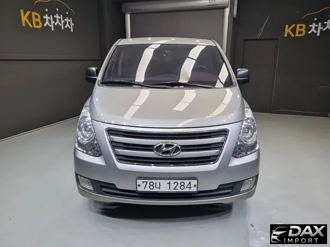 Hyundai Starex 12-Seater Wagon