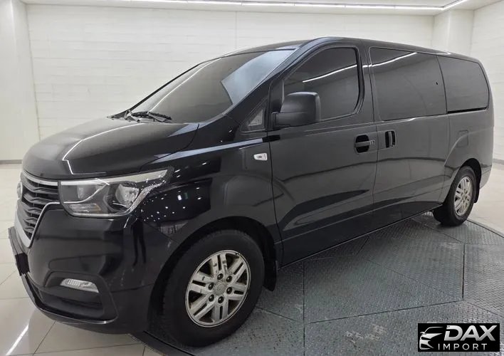 Hyundai Starex Van 5-Seater