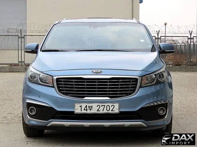 Kia Canival 9-seater Noblesse