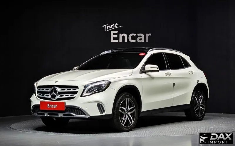 Mercedes-Benz GLA-Class GLA220 Premium