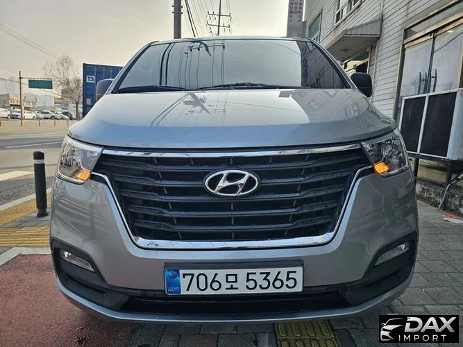 Hyundai Starex 4WD Wagon 12-Seater