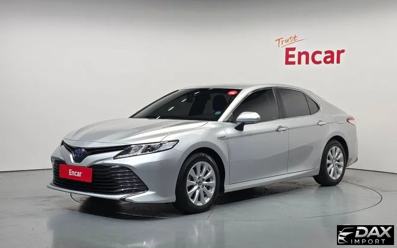 Toyota Camry 2.5 LE Hybrid