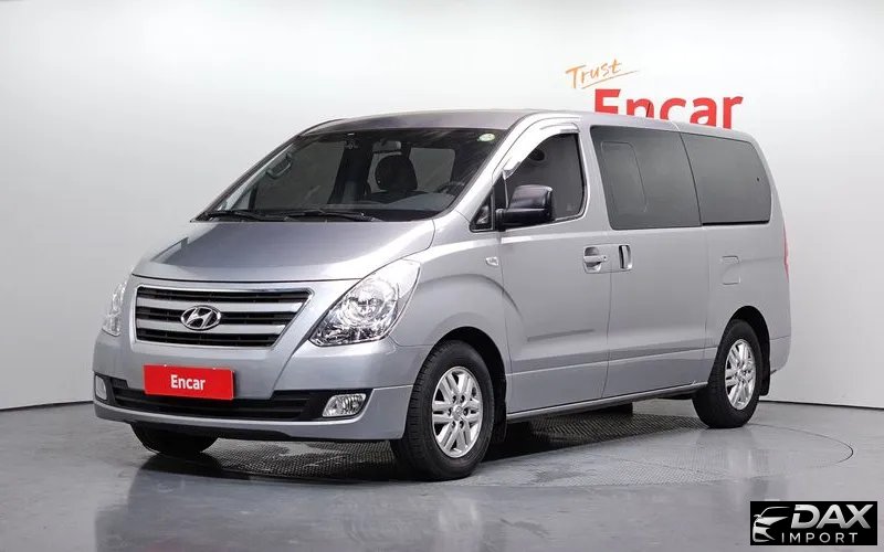 Hyundai Starex 12-Seater Wagon