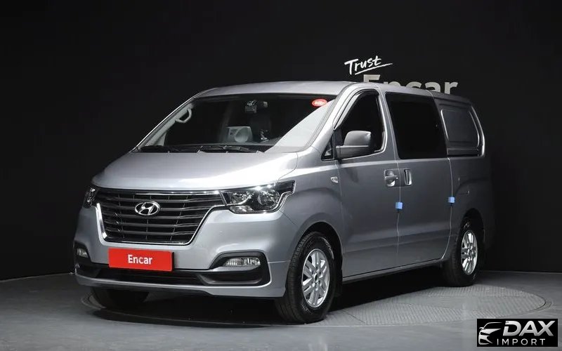 Hyundai Starex Van 5-Seater