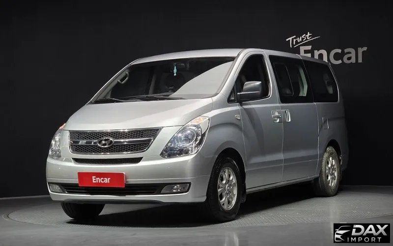 Hyundai Starex 12-Seater Wagon