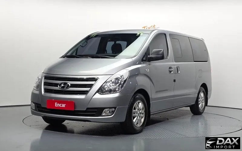 Hyundai Starex 12-Seater Wagon