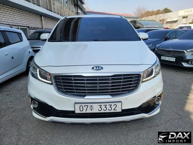 Kia Canival 9-seater Noblesse