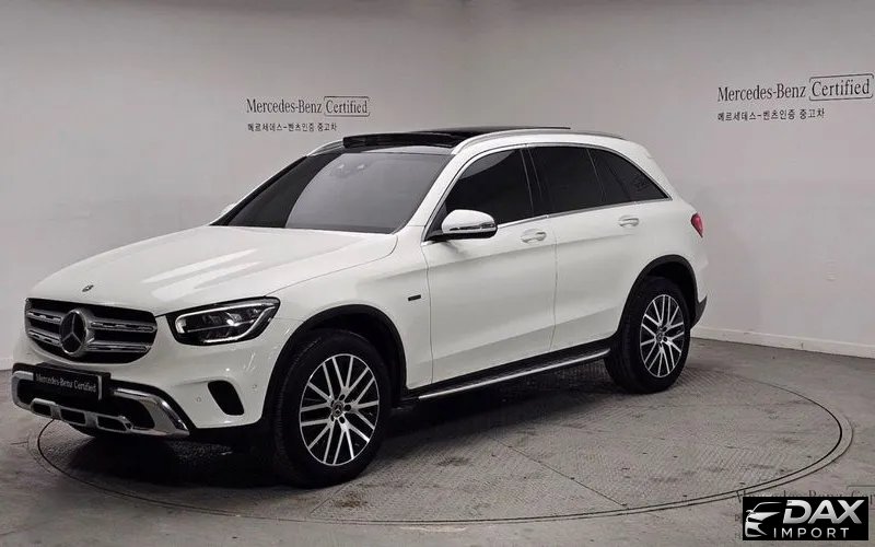 Mercedes-Benz GLC-Class GLC300e 4MATIC