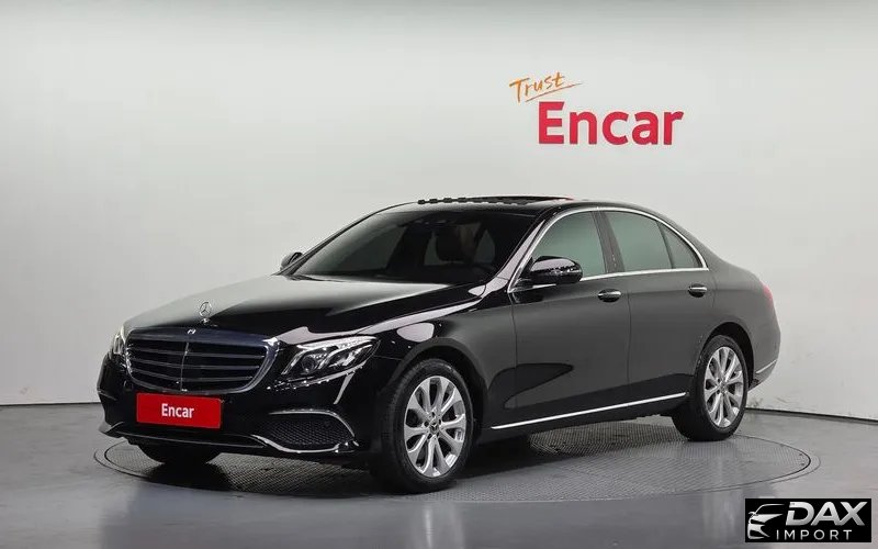Mercedes-Benz E-Class E300 4MATIC Exclusive