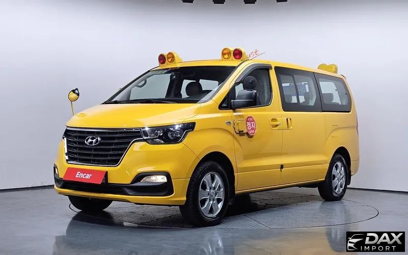 Hyundai Starex 4WD Wagon 12-Seater