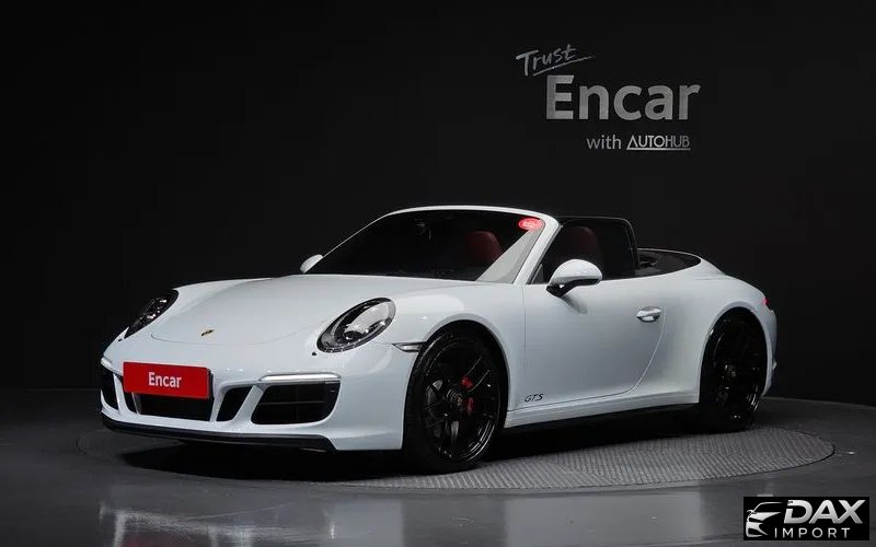 Porsche 911 Carrera 4 GTS Cabriolet
