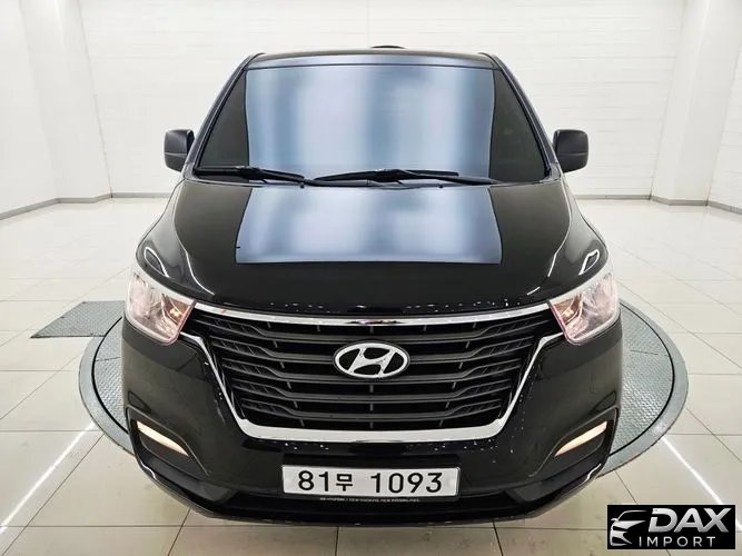 Hyundai Starex Van 5-Seater