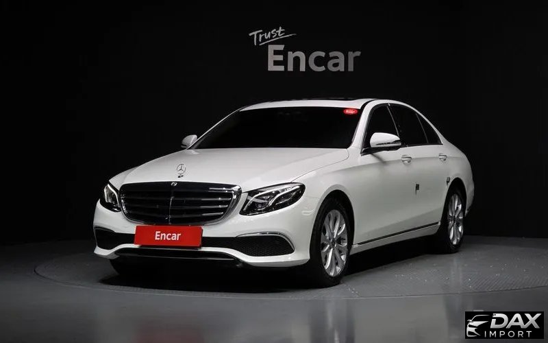 Mercedes-Benz E-Class E300 4MATIC Exclusive
