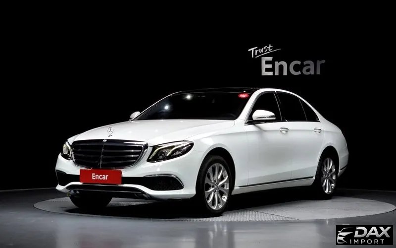 Mercedes-Benz E-Class E300 4MATIC Exclusive