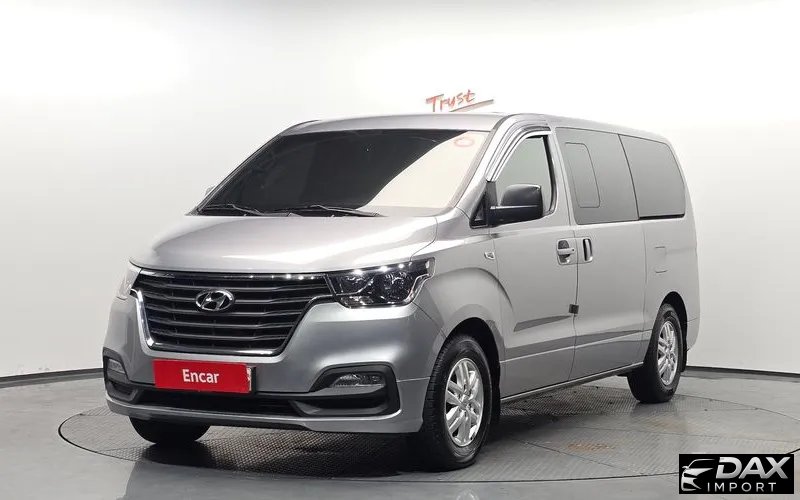 Hyundai Starex Van 5-Seater