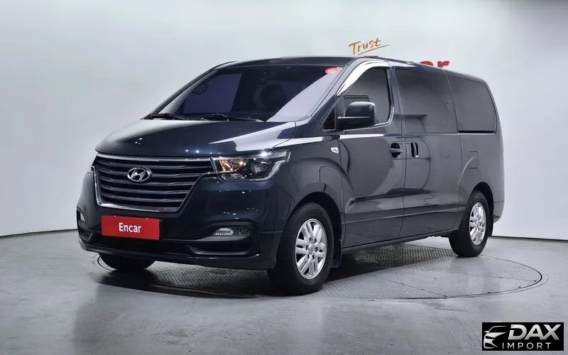 Hyundai Starex Van 5-Seater