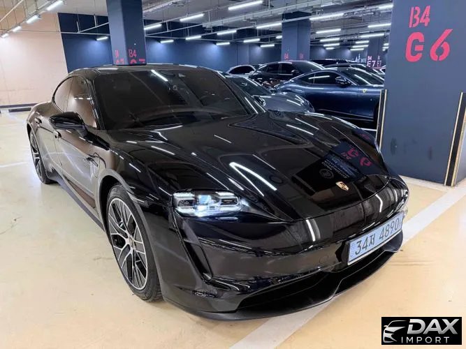 Porsche Taycan 4S