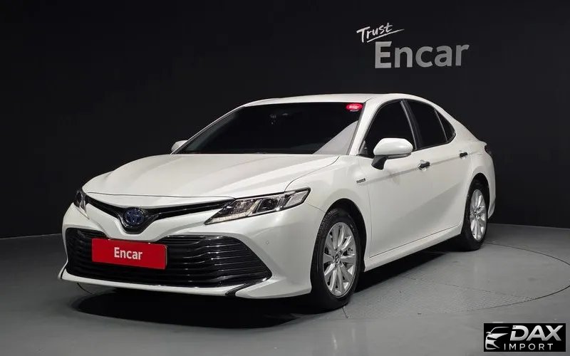 Toyota Camry 2.5 LE Hybrid