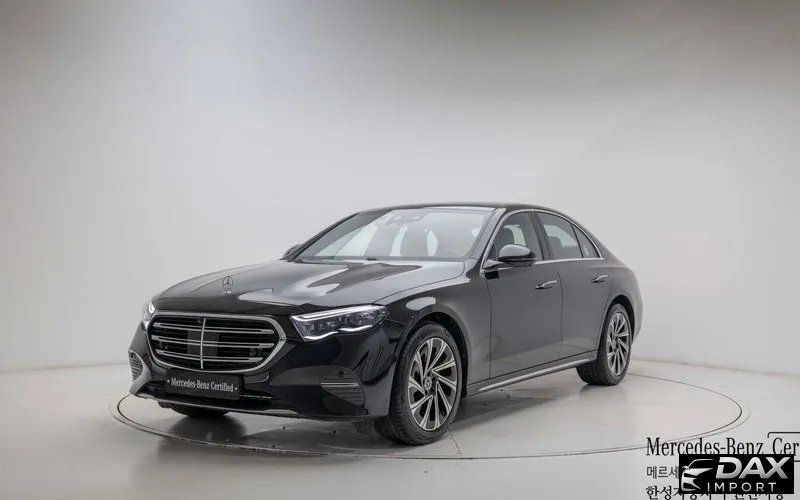Mercedes-Benz E-Class E300 4MATIC Exclusive