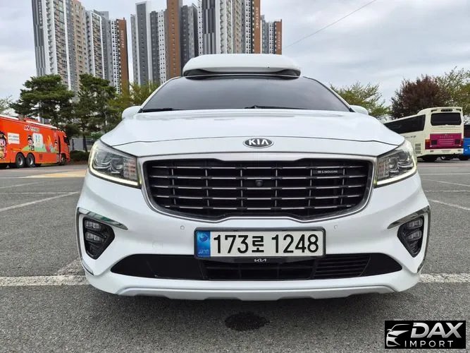 Kia Canival Gasoline 7-Seater Hi-Limousine