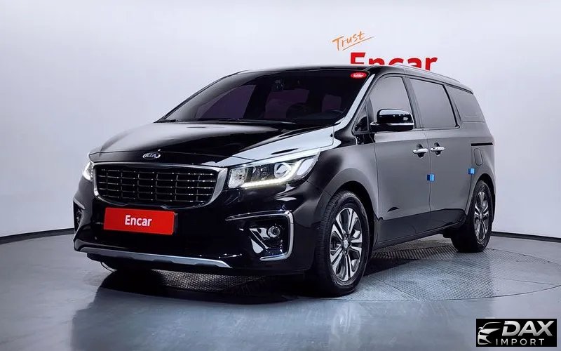 Kia Canival 9-Seater Luxury