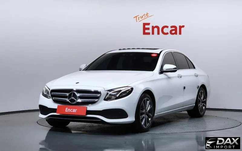 Mercedes-Benz E-Class E300 4MATIC Avnatgarde