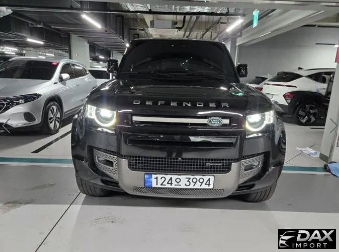 Land Rover Defender 130 D300 X-Dynamic HSE