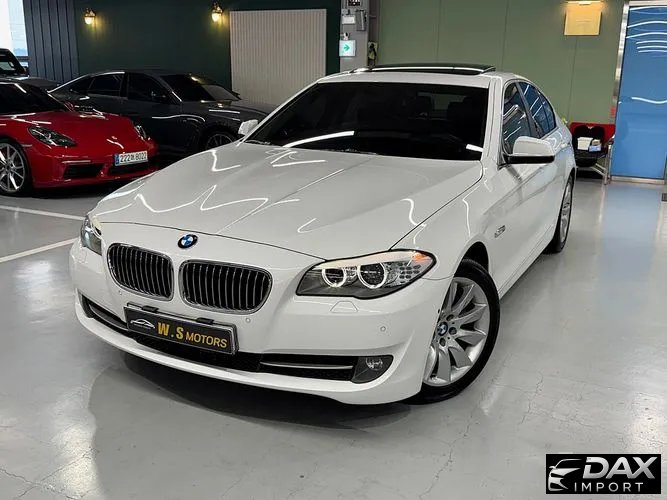 BMW 5-Series 528i