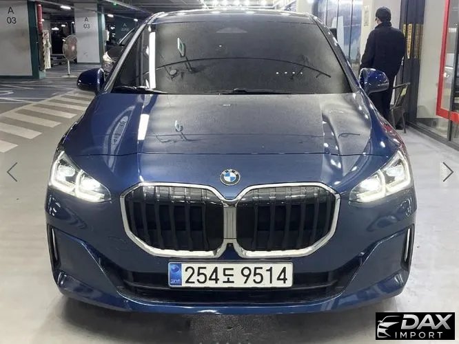 BMW 2-Series 220i Advantage