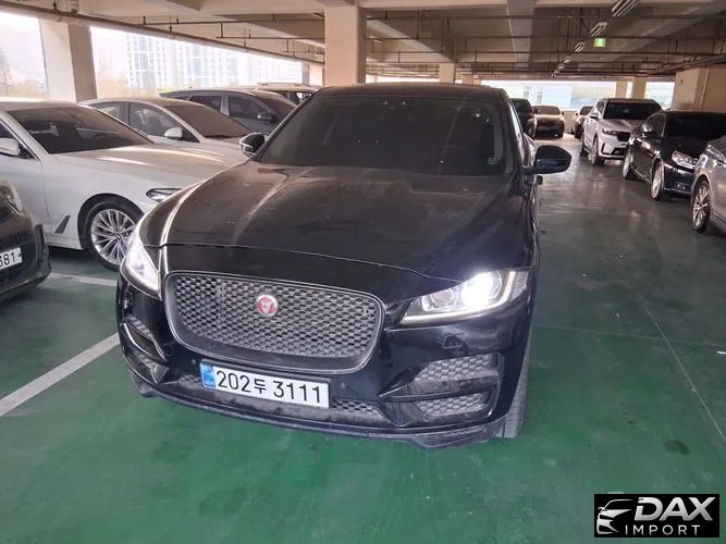Jaguar F-PACE 20d Prestige