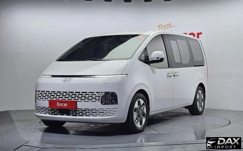 Hyundai Staria 4WD Tourer 11-Seater