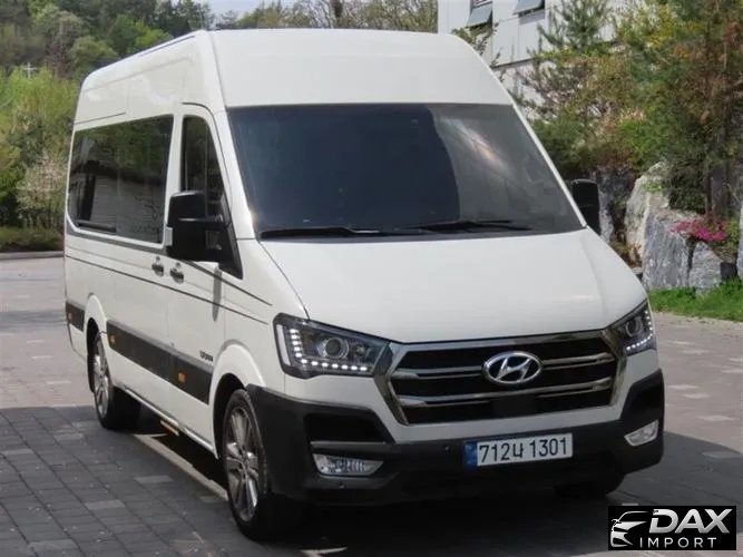 Hyundai Solati 15-seater