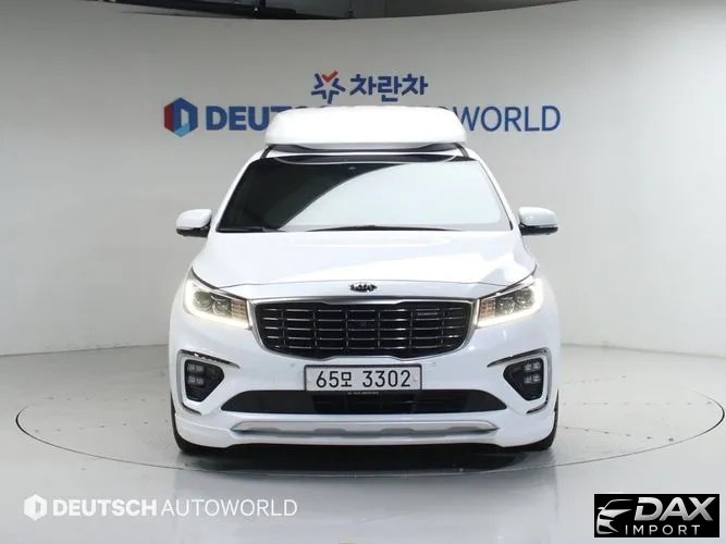 Kia Canival Gasoline 7-Seater Hi-Limousine