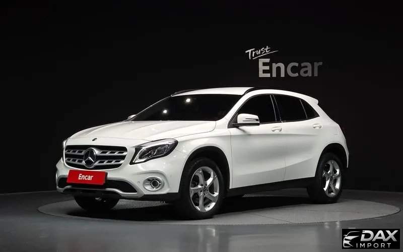 Mercedes-Benz GLA-Class GLA220