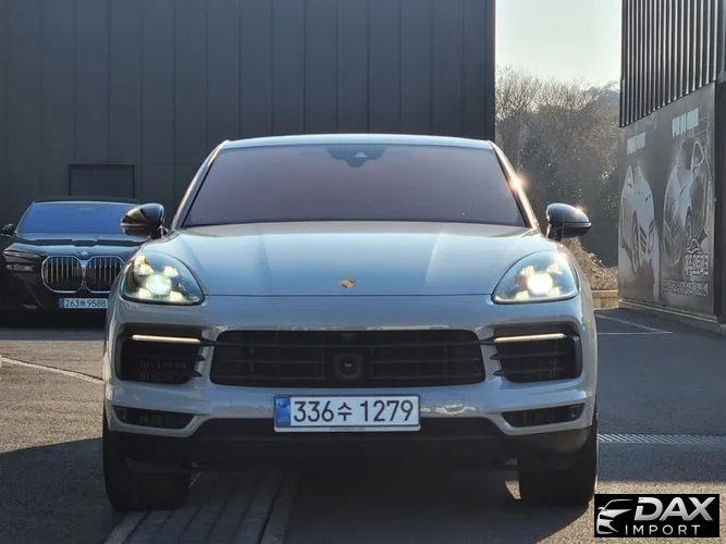 Porsche Cayenne 3.0 E-Hybrid Coupe